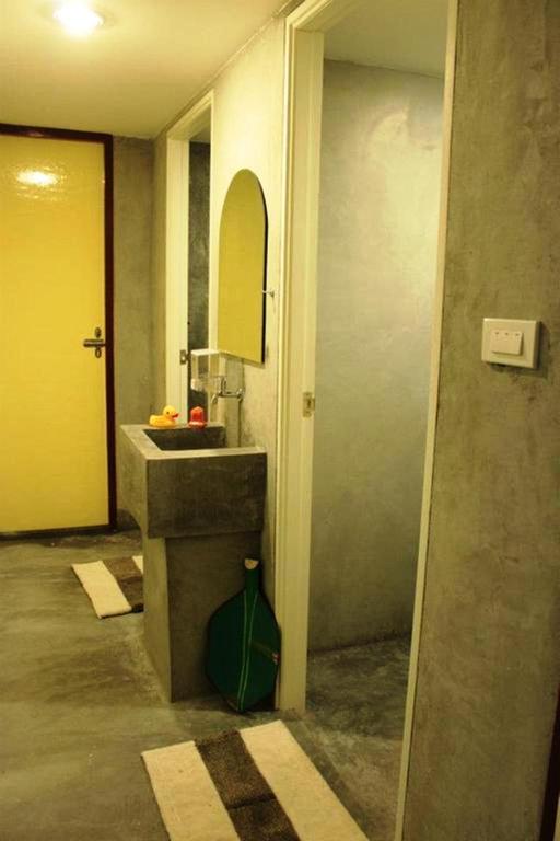 Tid Tarad Hostel Huahin Szoba fotó